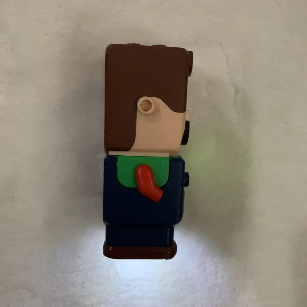 LEGO Super Mario Interactive Luigi Figure from Set 71387 - Missing Hat & Buttons - Picture 10 of 13